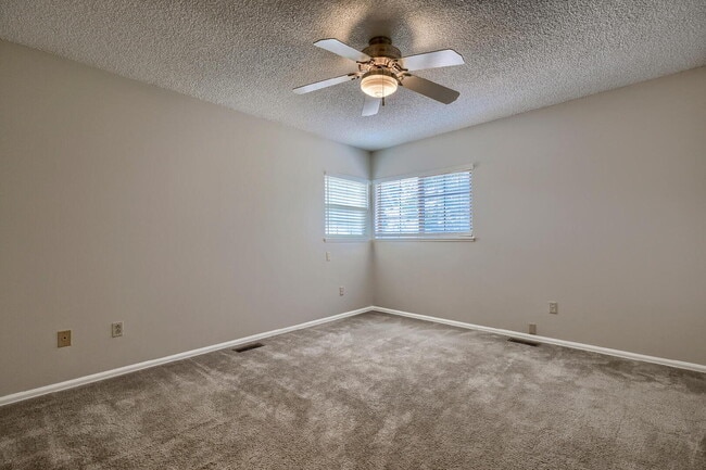 Building Photo - Comfortable 2BR + Loft Home — Close to For...