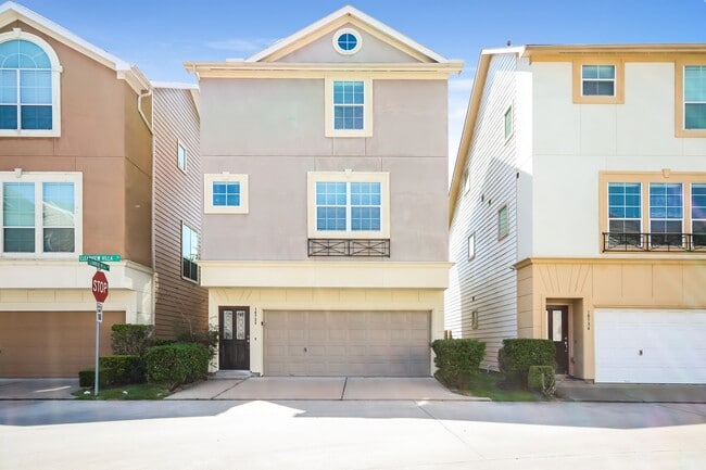 Primary Photo - 10738 Clearview Villa Pl