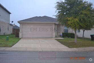 Building Photo - Beautiful 4 bedroom 2 full bath 2 car gara...