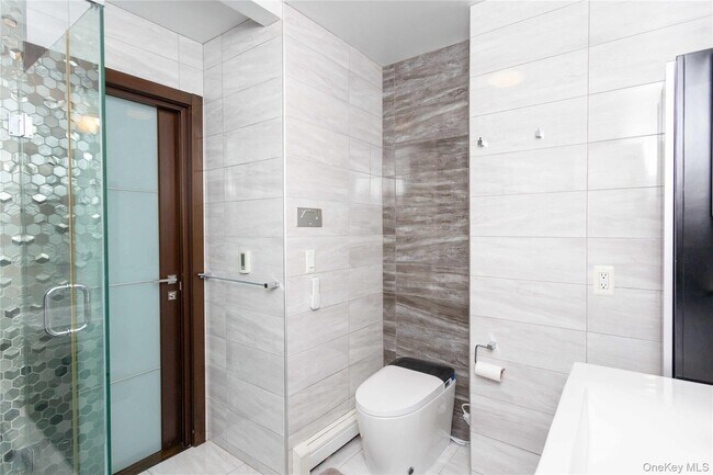 Building Photo - 428 E Harrison St