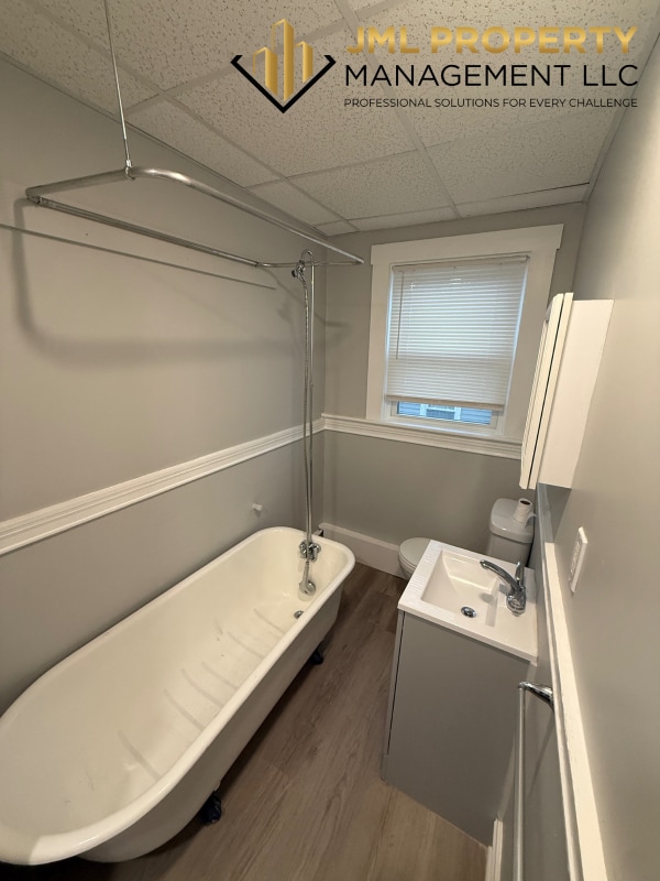 Building Photo - 117 Irving St