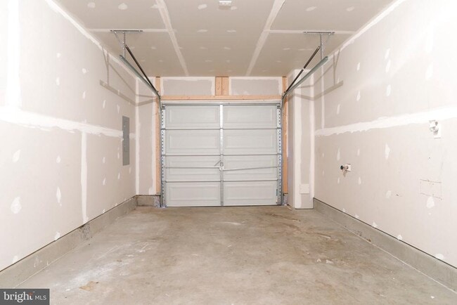 Building Photo - 22 Vespucci Ln