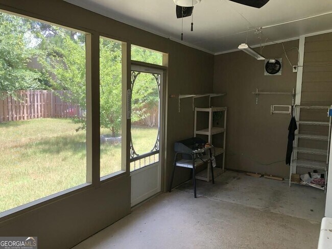 Building Photo - 1351 Pinebreeze Ct