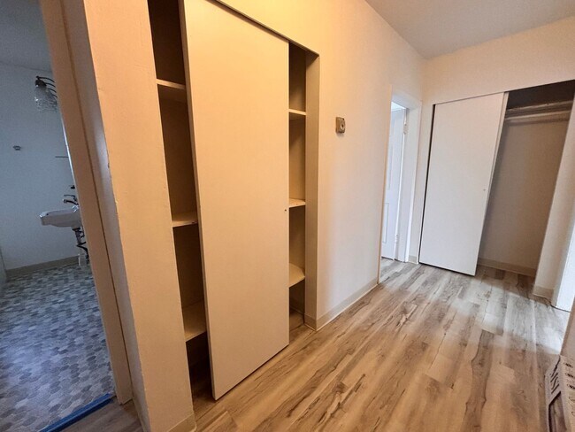 Building Photo - Thurman Family LTD Partnership