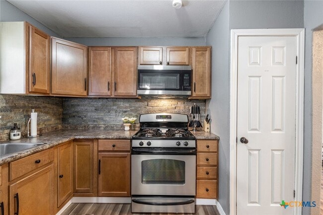 Building Photo - 1609 S 39th St