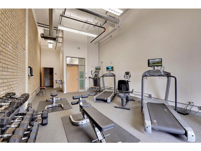 Building Photo - 730 Stinson Blvd NE