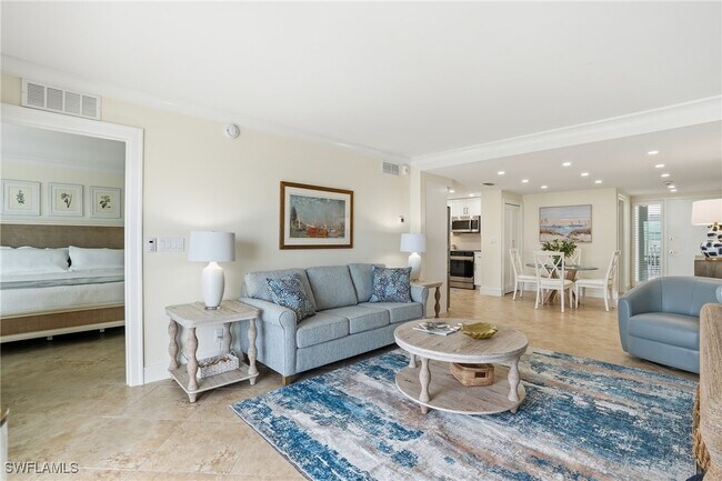 Building Photo - 3443 Gulf Shore Blvd N