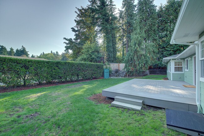 Building Photo - 3bd/2ba Mercer Island Home