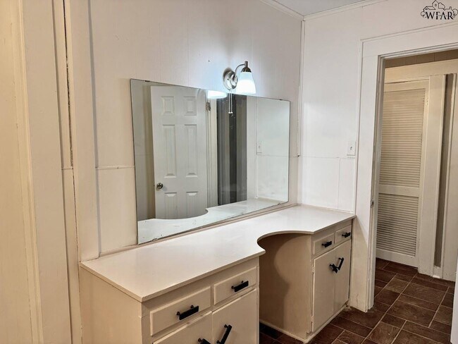 Building Photo - 3008 Cumberland Ave