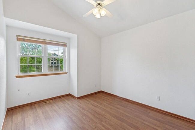 Building Photo - 12765 Utica Cir