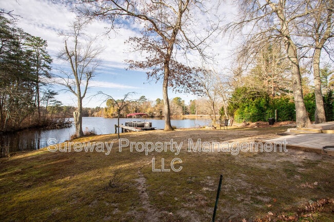 Building Photo - 90 Clubhouse Rd