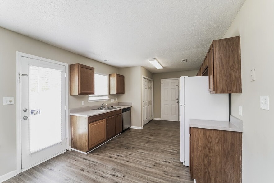 Building Photo - 6515 Sunman Rd