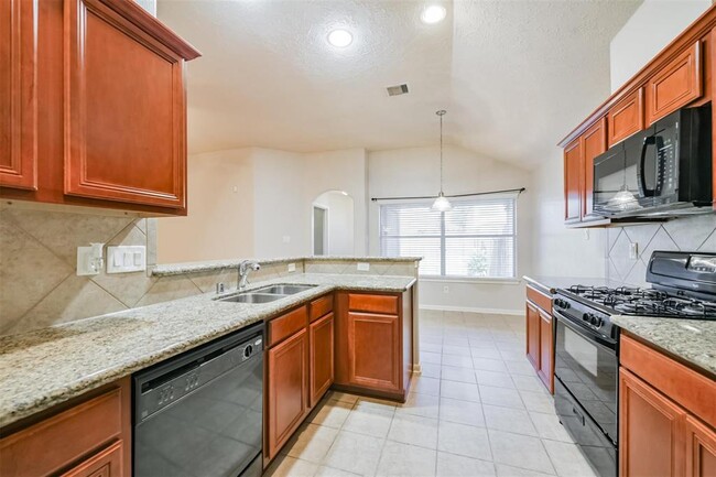 Building Photo - 13247 Gardnerville St