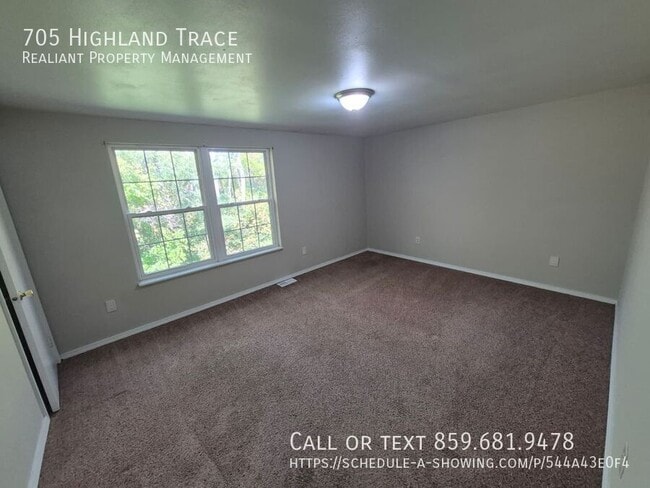 Building Photo - 705 Highland Trce