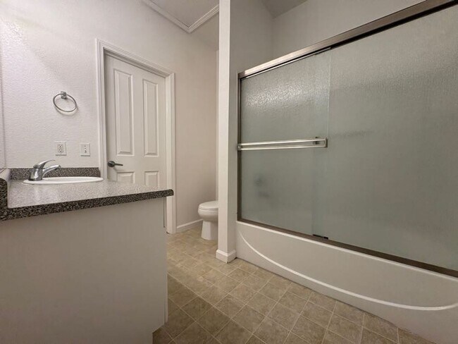 Building Photo - Ground Level, Two Bedroom Condo in Davis Oaks