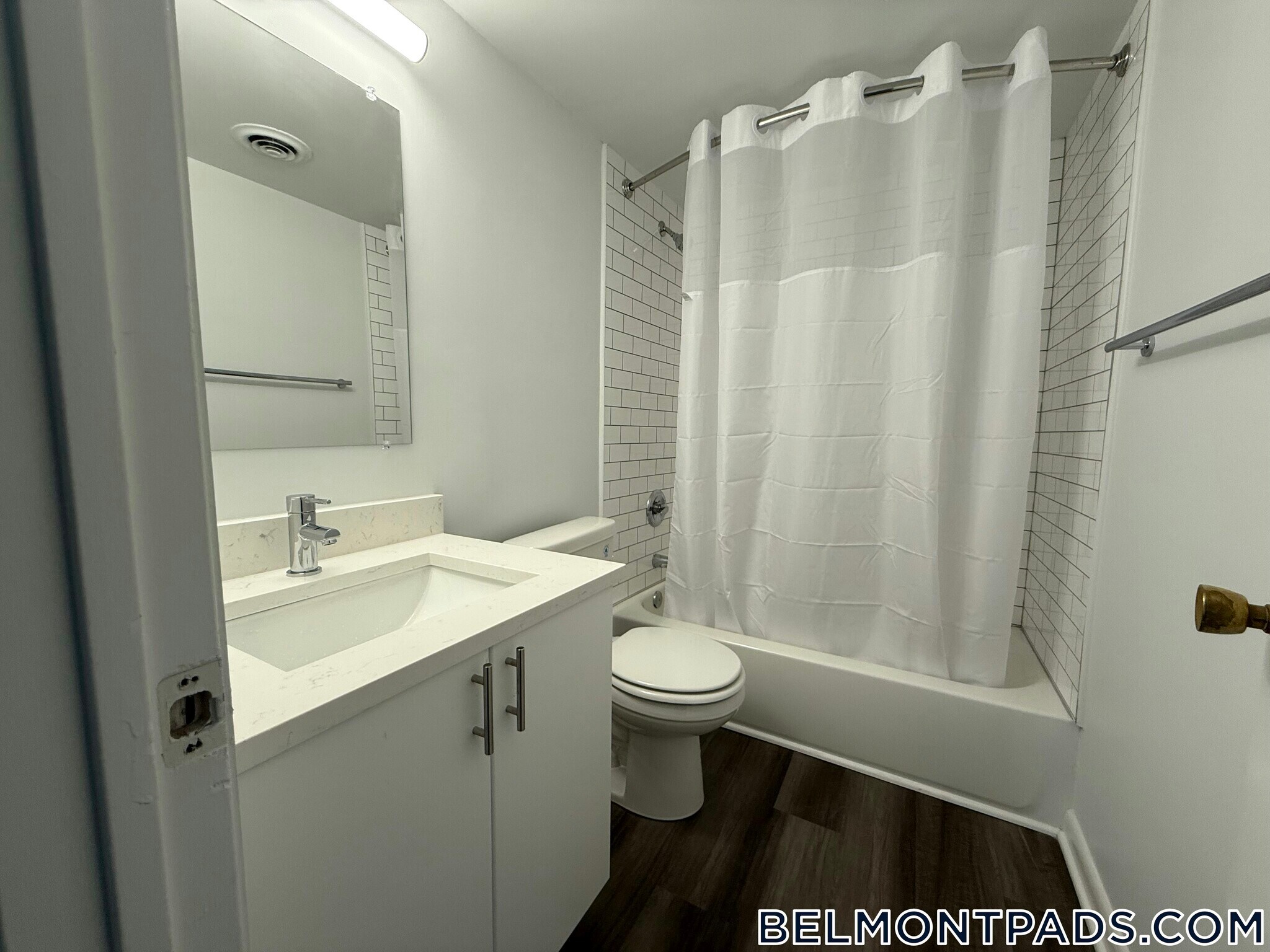 Building Photo - 51 Hill Rd