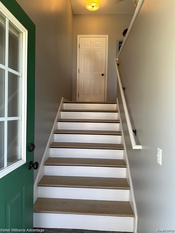 Building Photo - 150 Hamilton St