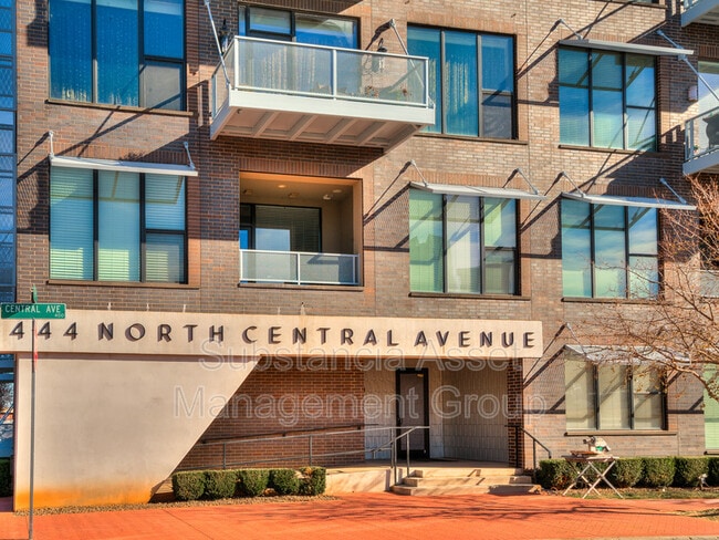 Building Photo - 444 N Central Ave