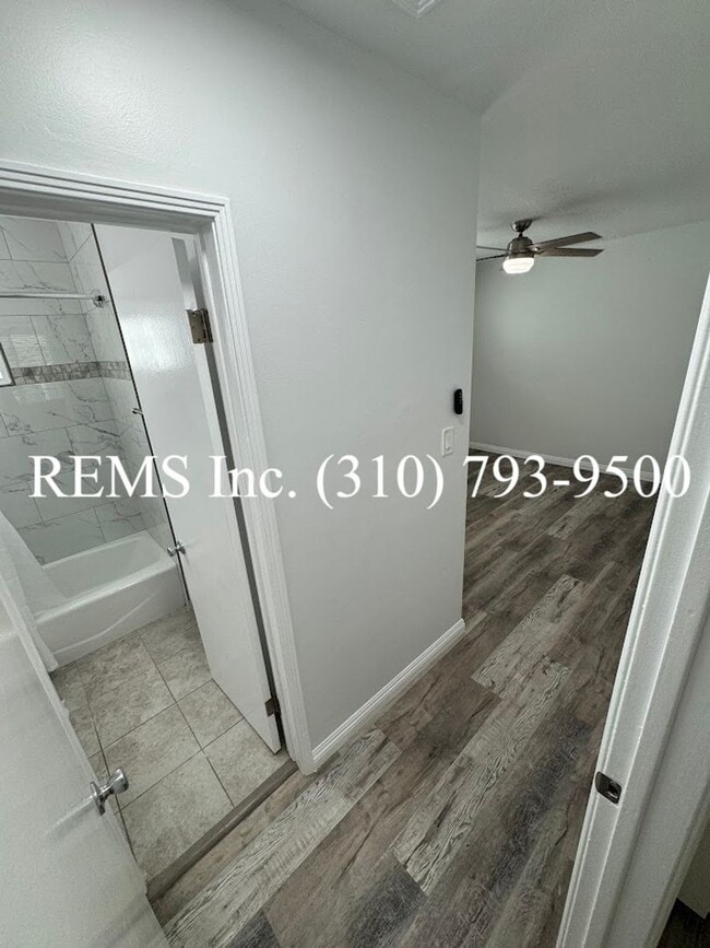 Building Photo - Remodeled 1 Bedroom Apartment in Hermosa B...