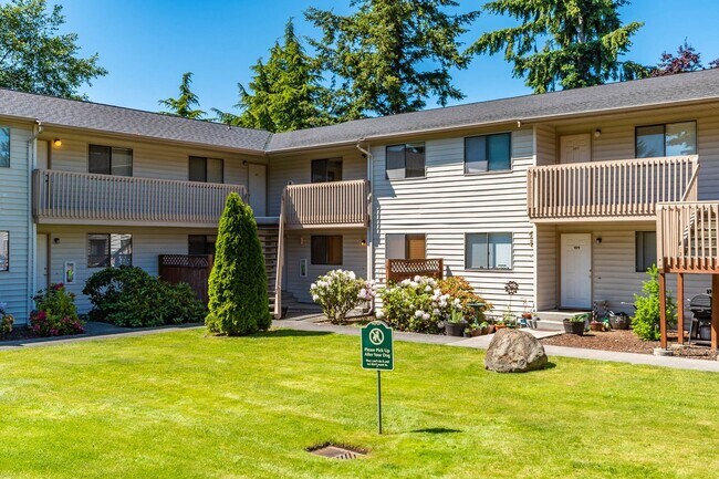 Building Photo - 0852-325 NE Kettle St #107