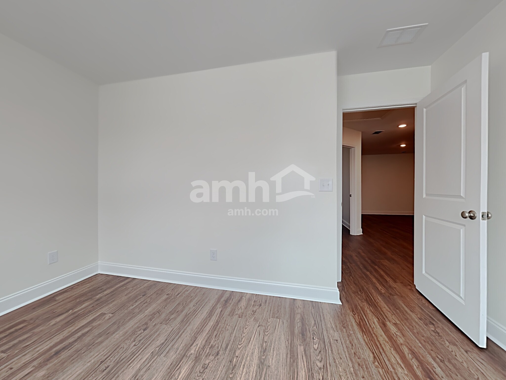 Building Photo - 320 Azore Way