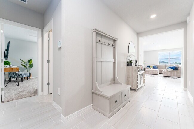 Building Photo - Spacious & Beautifully designed 4 Bedroom/...