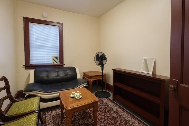 Building Photo - 1515 Taylor Ave