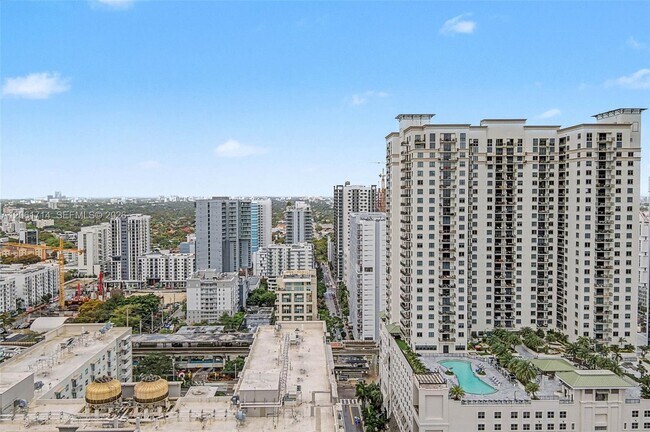 Building Photo - 1000 Brickell Plaza