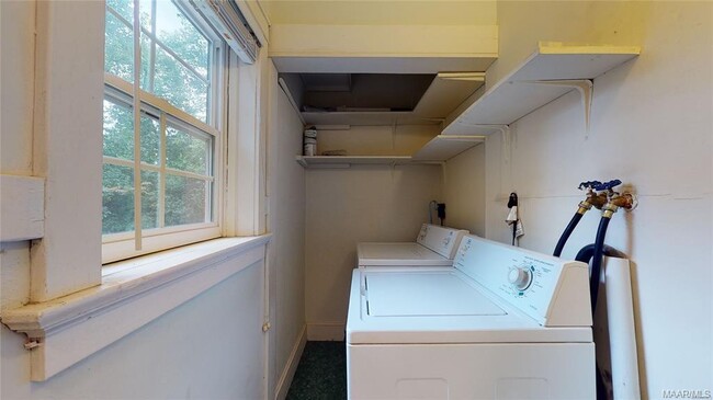 Building Photo - 4056 Wares Ferry Rd