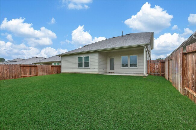 Building Photo - 11840 Summertime Dr