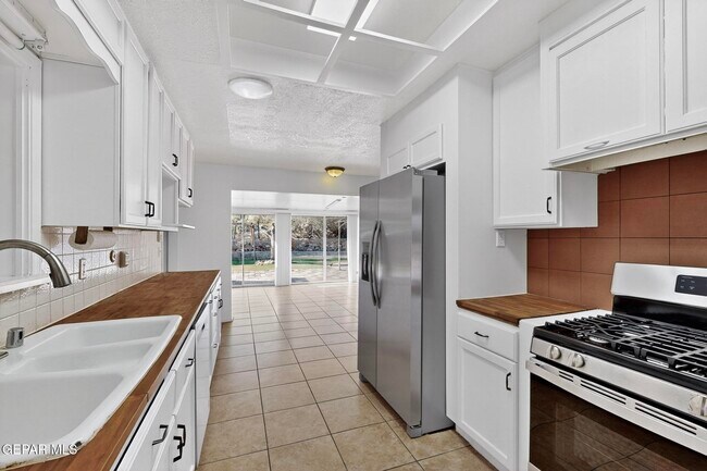 Building Photo - 1509 Lost Padre Mine Dr