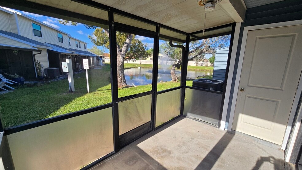 Building Photo - 12665 Castle Hill Dr