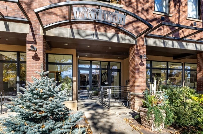 Building Photo - Luxury Furnished Old Town Condo – Modern Elegance in the Heart of Fort Collins