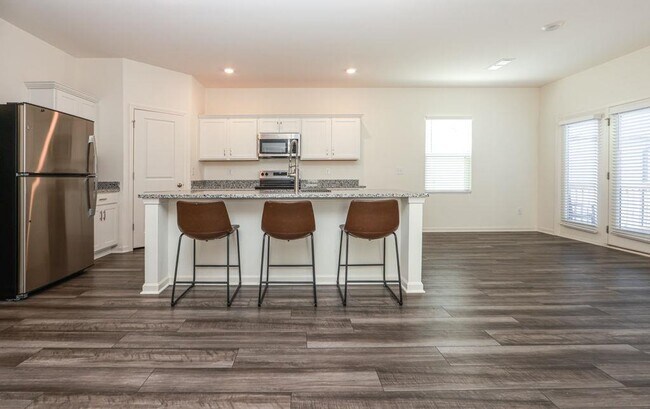 Building Photo - 78 Elmarry Ln