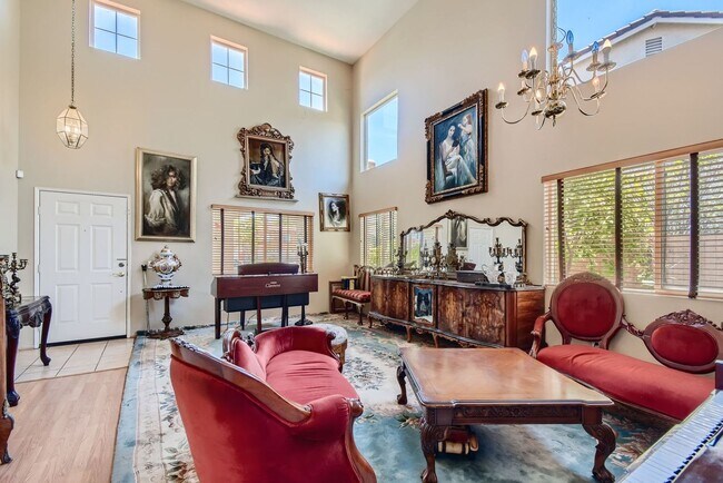 Building Photo - Furnished luxury spacious single family house. Gustavo Lopez AMSI