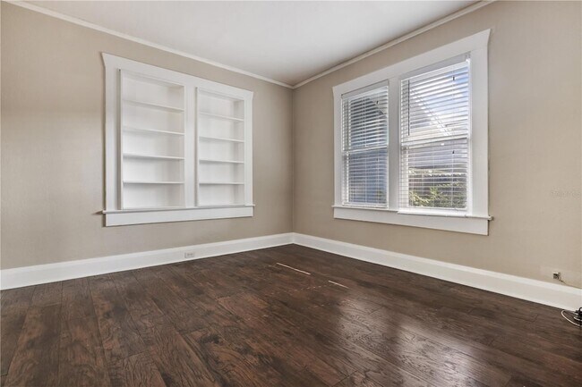 Building Photo - 1209 E Ida St