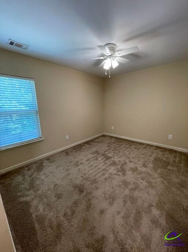 Building Photo - 108 Dog Fennel Ln