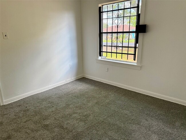 Building Photo - 5326 Wenda St