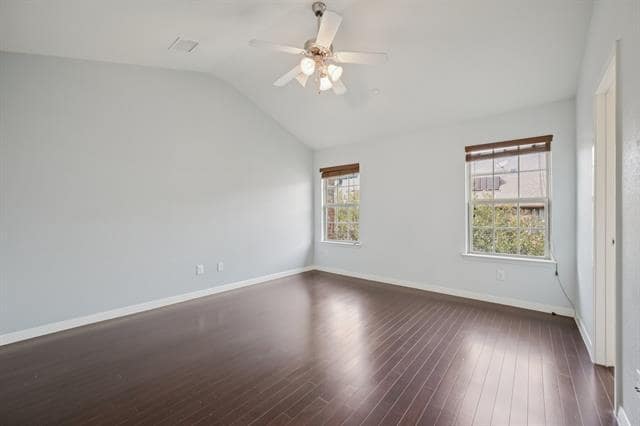 Building Photo - 3934 Amberwood Dr