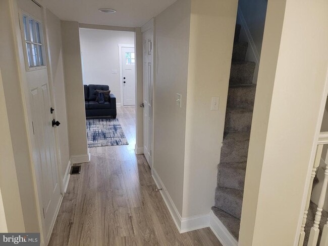 Building Photo - 401 S Ann St