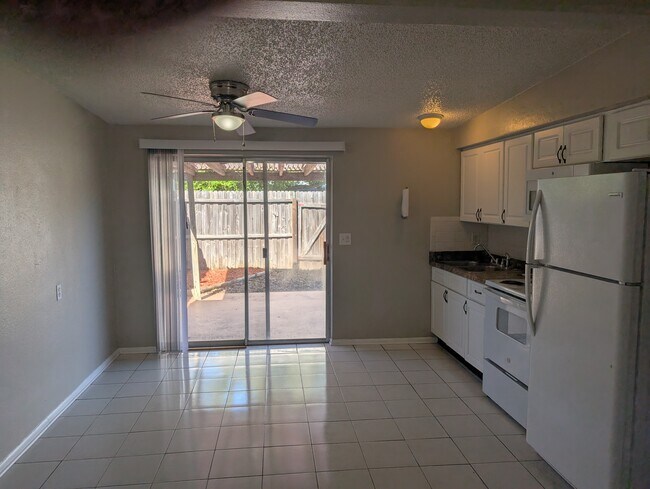 Kitchen - 6751 Carnelian Ave