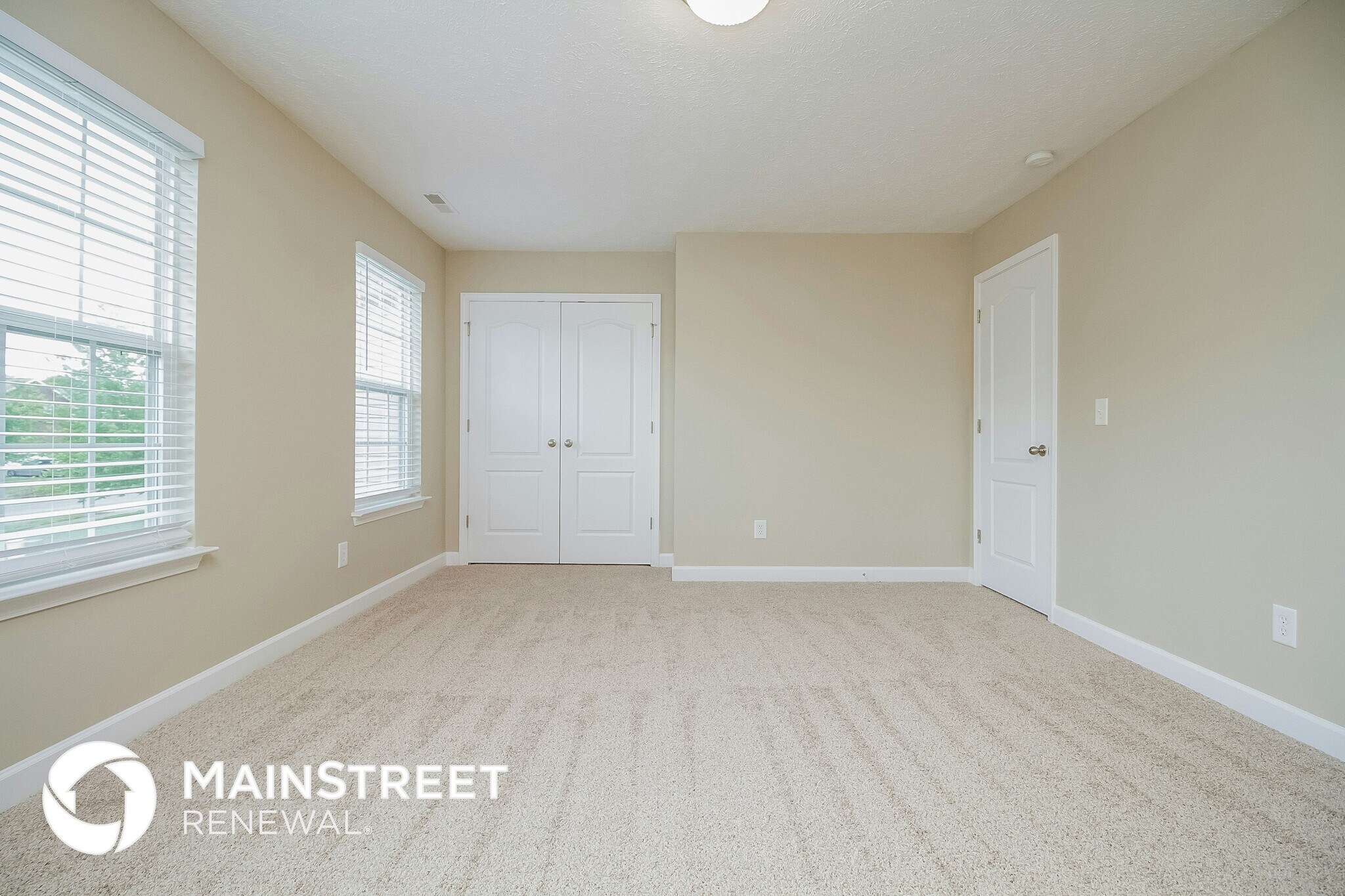 Building Photo - 681 Smoky Mountains Dr