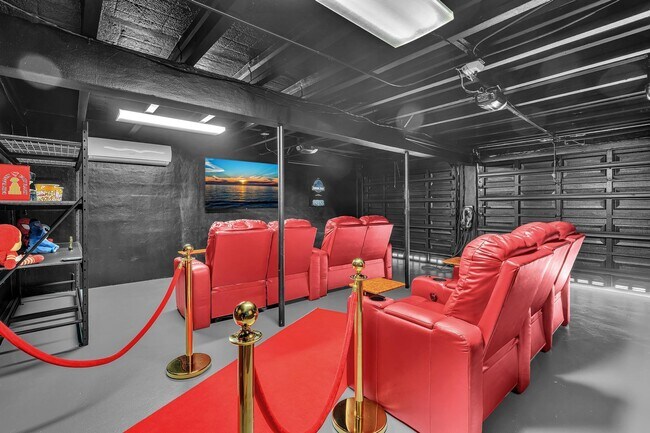 Building Photo - 3450 NE 19th Ave