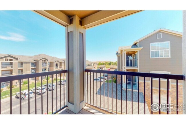 Building Photo - 2 Bed 2 Bath With Mountain views