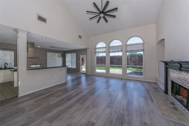 Building Photo - 6001 Pinwood Cir
