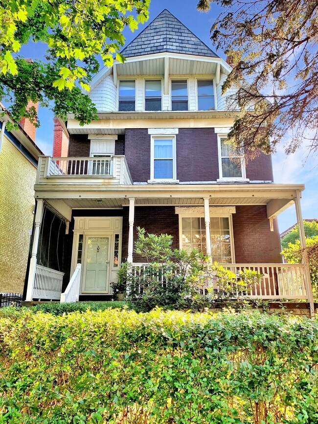 Building Photo - 724 Maryland Ave