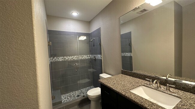 Building Photo - 25221 Armagh Rd