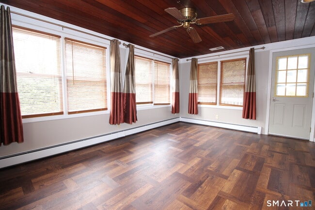 Building Photo - 76 Elliott Rd