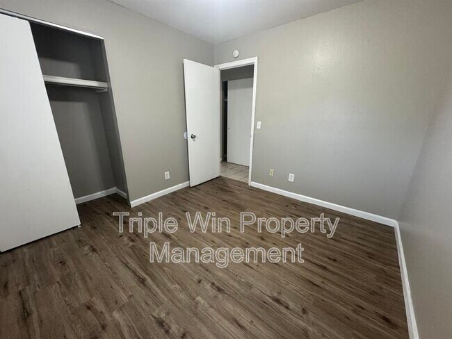 Building Photo - 5118 Longhorn Trail