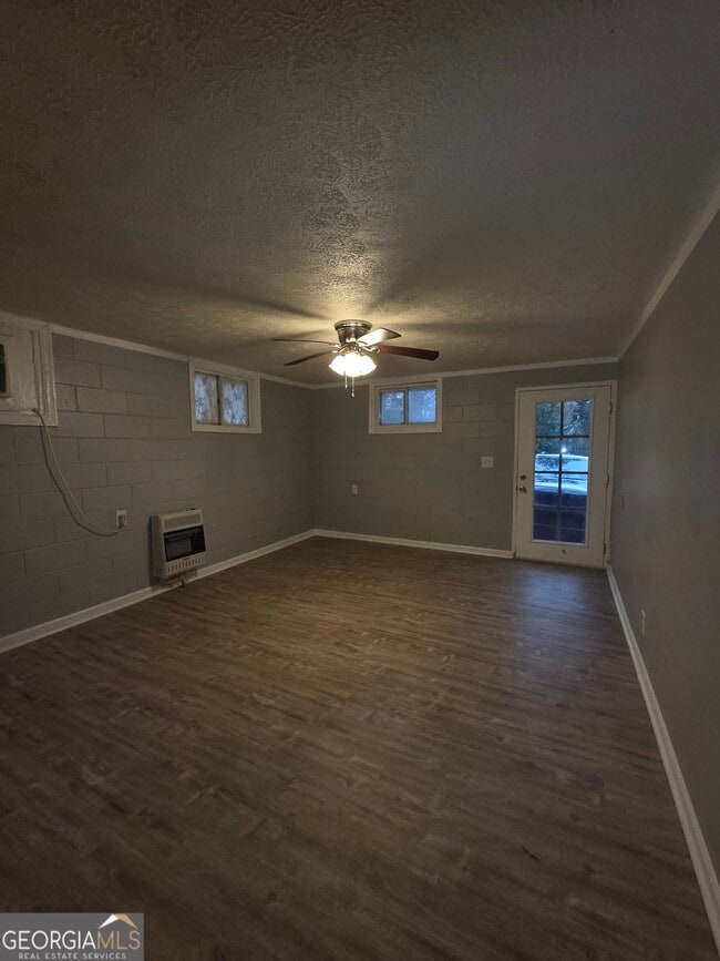 Building Photo - 928 Hamilton Blvd